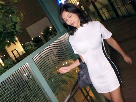【素人】見るからにドエロな妖艶女子と濃厚プレイ！！！自慢の美巨乳を揺らしてイキまくる！！！