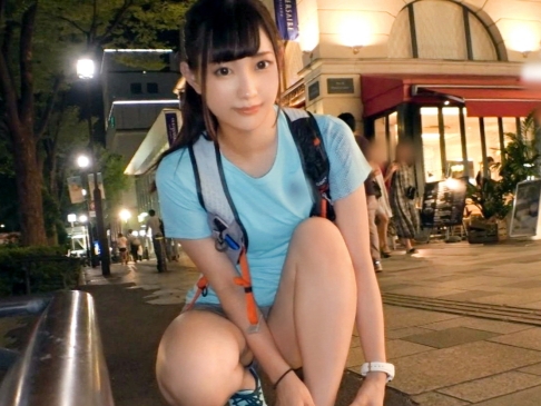 【敏感なスポーツ女子】 キュートな彼女が手マンで潮吹き♡ 感じやすい体を責められて、エロ可愛い絶頂顔を見せる！