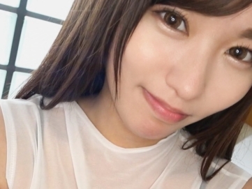 【素人】清楚で可愛らしい美巨乳美少女との濃厚セックス！！！本気のプレイでお互いイキまくる！！！