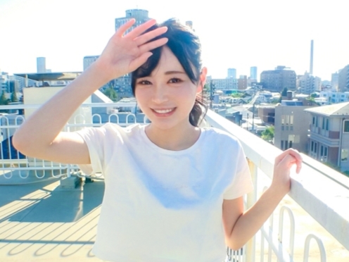 【まぶしすぎる笑顔の美少女】『あっ…ダメ…そこ気持ちいい…』無垢な美少女のオマンコをぐちょぐちょにかき回し、敏感なカラダがビクビクと反応！笑顔の裏に隠されたエッチな本性を激しく刺激しちゃう！♡