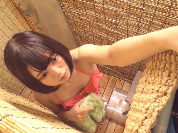 【海の家シャワー室の秘密】『誰か来ないかな…』エッチな女の子たちがシャワー室でオナニー三昧！盗撮カメラが捉えた、隠れ淫乱たちの本気のひとりエッチｗｗ