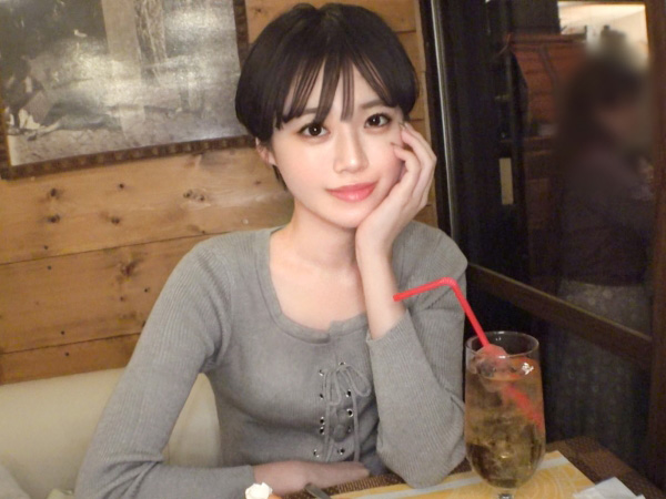 【ボーイッシュ美女の初々しい反応】『気持ちいい…もっと…』スレンダーな細身美女をホテルに連れ込み、クンニ責めで敏感なトコロを刺激！エッチに興味津々な彼女が恥じらいながらもフェラでご奉仕！ギャップがたまらないエロかわセックス！♡