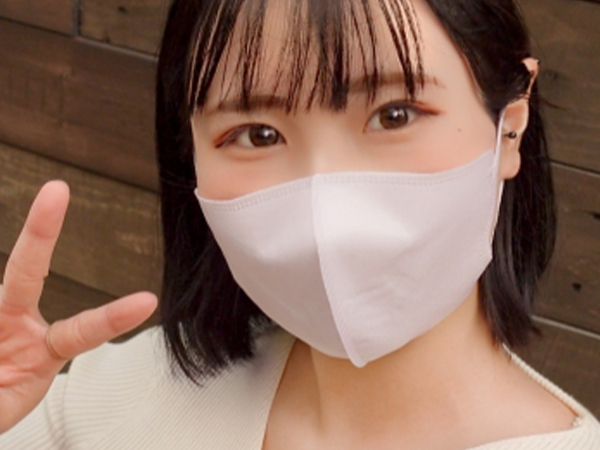 【色白美乳お姉さんとホテルで密会】『ダメ…気持ち良すぎる…』覆面男に愛撫されまくる敏感ボディ！勃起チンポを生挿入され、エロいボディラインが揺れる！素人お姉さんの喘ぎ声がエロすぎる♡