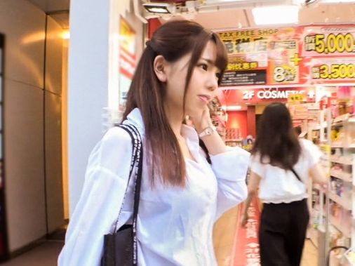 【素人娘】こんな女もいるんですね！男が感じて悶絶する姿を見るのが如何にも好きって感じ！興奮したらインサート止まらん！