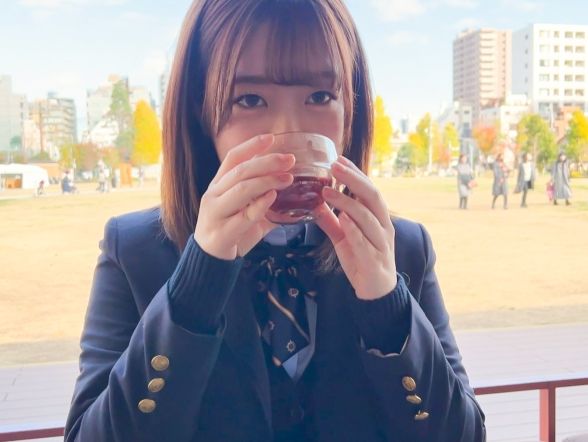 【汗だくJKを即ハメ】『やだ…でも気持ちいい…』部活帰りの制服JKをシャワーも浴びずにホテルへ直行！手錠で拘束し、ピチピチの10代マ●コを激ピストン！汗と愛液でぐっちょぐちょのキツマンがチ●ポを離さない！♡