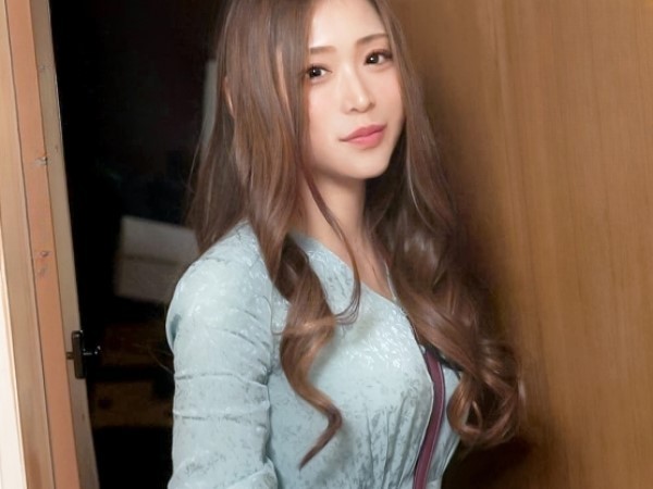 【美熟女ママの禁断バイト】13歳息子持ちの美人妻、お金欲しさに他人棒と危険な関係！ねっちょりフェラでご奉仕しちゃう雌穴SEX…ッ！お母さん、そんなにエロくてどうするの？♡