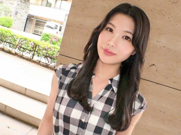 【素人】足ピンでイッちゃうスレンダーな美容部員さん♡肉棒をフェラでしゃぶって騎乗位がお尻を上下♡