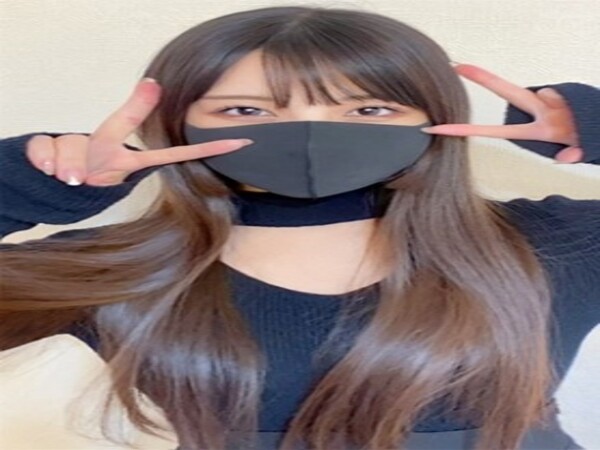 【素人】黒髪ロングのマスク美少女と恋人感満載のハメ撮りSEX♥綺麗なパイパンマンコにチンコを挿れて感じる姿に幸福絶頂！