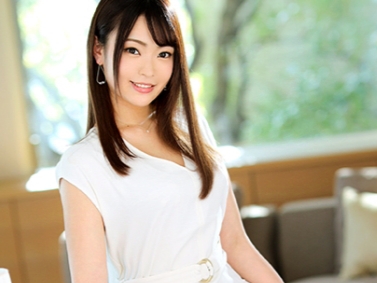 【美尻お姉さんの淫乱騎乗位】『もっと奥まで…』セクシーな美人が自ら腰を振りまくり！電マでクリを刺激されながら、肉棒を激しく味わい、感じまくるエロいお姉さんの絶頂セックス！♡