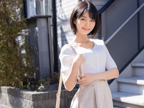 【小顔ショトカ美少女貸し出し企画】透明感抜群の美少女が素人男性の暴走肉棒に膣奥ガン突きされちゃう♥フル勃起チンポに翻弄されるウブなカラダがエロすぎる！