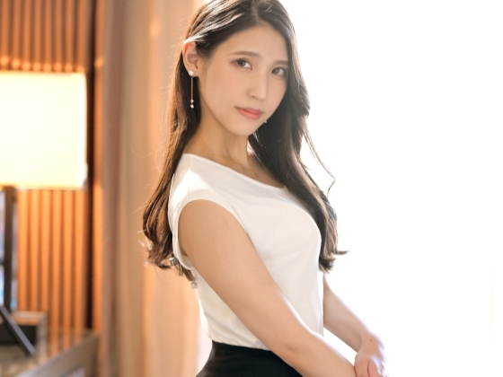 【美人お姉さんの極上フェラ】『美味しそう…』ねっとり濃厚な口技でビンビンチンコをしゃぶり尽くす！淫乱美女のフェラチオがエロすぎる！