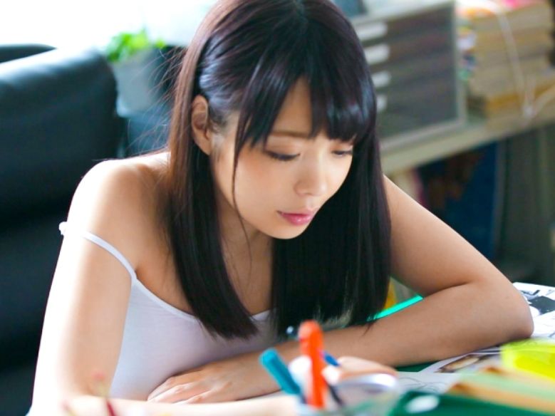 【エロ漫画家とモデルの禁断コラボ】『参考になるかな？』おちんちんを観察するはずが、我慢できずセックスしまくり！漫画の参考どころじゃない、本気の淫らな交わりに興奮MAX♥ 凰かなめがエロ漫画家の先生と、創作の枠を超えた本気のエッチ！