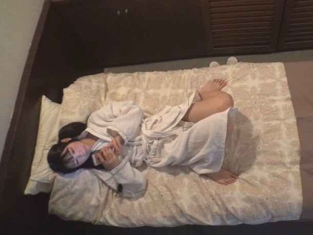 【密室の快楽】『あっ…♡もうダメ…♡』レンタルルームでこっそりオナニーに没頭する女たち！カメラが捉えた本気の喘ぎと、ビクビク痙攣する絶頂シーンがヤバすぎる！！独り占めしたい極上オナニータイム♡