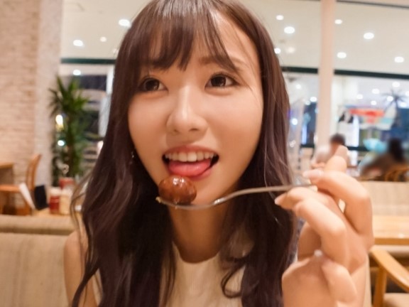 【オイルまみれ4P乱交】『あぁ…気持ち良すぎる…』スレンダーパイパン美女が3本のチンポに囲まれ、オイルでヌルヌルの身体でひたすら生ハメ！濃厚な快楽に溺れる淫乱セックス♥