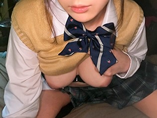 【Eカップ制服美少女】豪快な足コキ＆騎乗位！かわいい顔してヤることヤッてる淫靡女子っ…！！