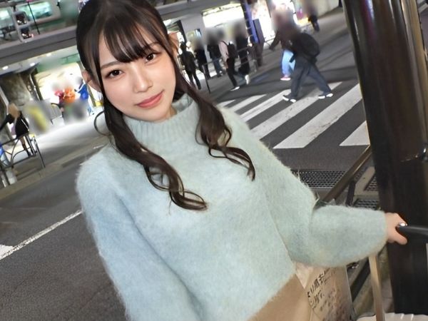 【美乳首】「立ってきた…」美しすぎるチクビを刺激されて即興奮っ！アイドル感ある美少女が責められマジ反応っ！！