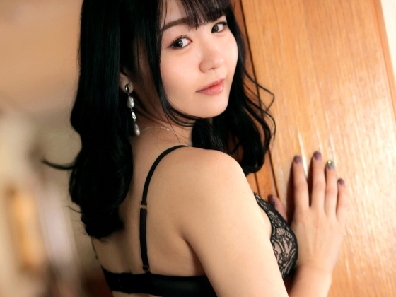 【巨乳素人】アラサーちゃんお好きですか?お金にまつわるお仕事してる良い女!お金持ちに口説かれる事もある淑女のエロス!