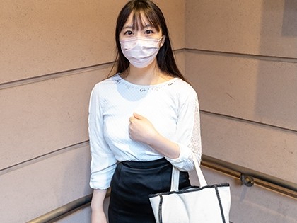 【ぽっちゃり系女子】色白JDと中出しセックスにっ♡豊満な身体を抱きまくるハードえっちが快楽まみれっ…!!